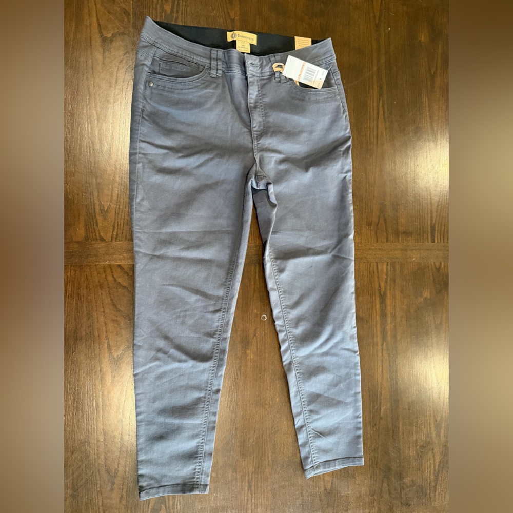 Democracy Absolution High Rise Slim Straight Pants Gray Raw Hem Women’s Size 12